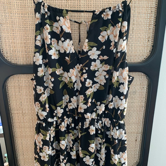 Floral Maxi Dress - Picture 4 of 6